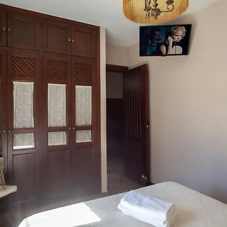 Charming Townhouse In